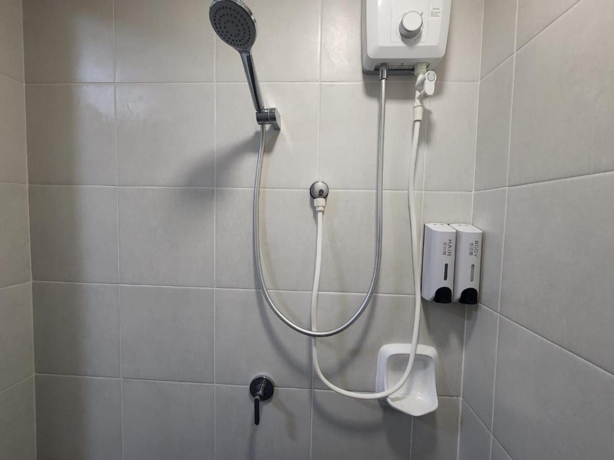 Teluk Panglima Garang Netflix Panda House 3B2R Rimbayu Kota Kemuning With Atari Games 아파트 외부 사진